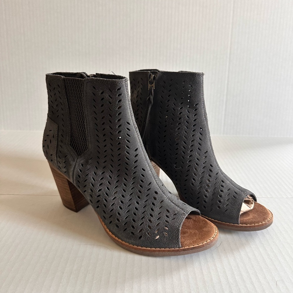 Toms majorca peep toe ankle booties
